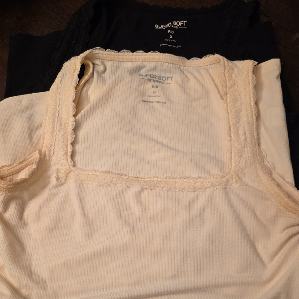 EUC Bundle Of 2 Torrid 0 Super Soft Ribbed Tank Tops
